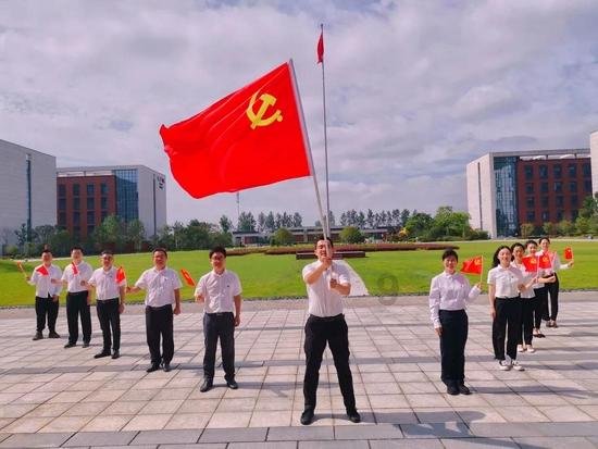 分红啦!农民脸上乐开了花
