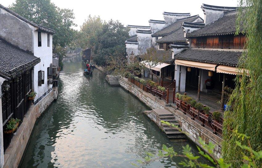 攀登高峰